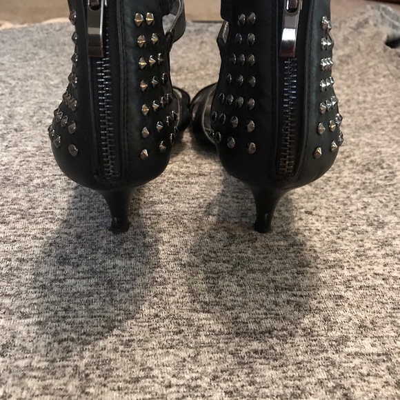 Maurice’s faux leather studded kitten heels - Picture 3 of 3